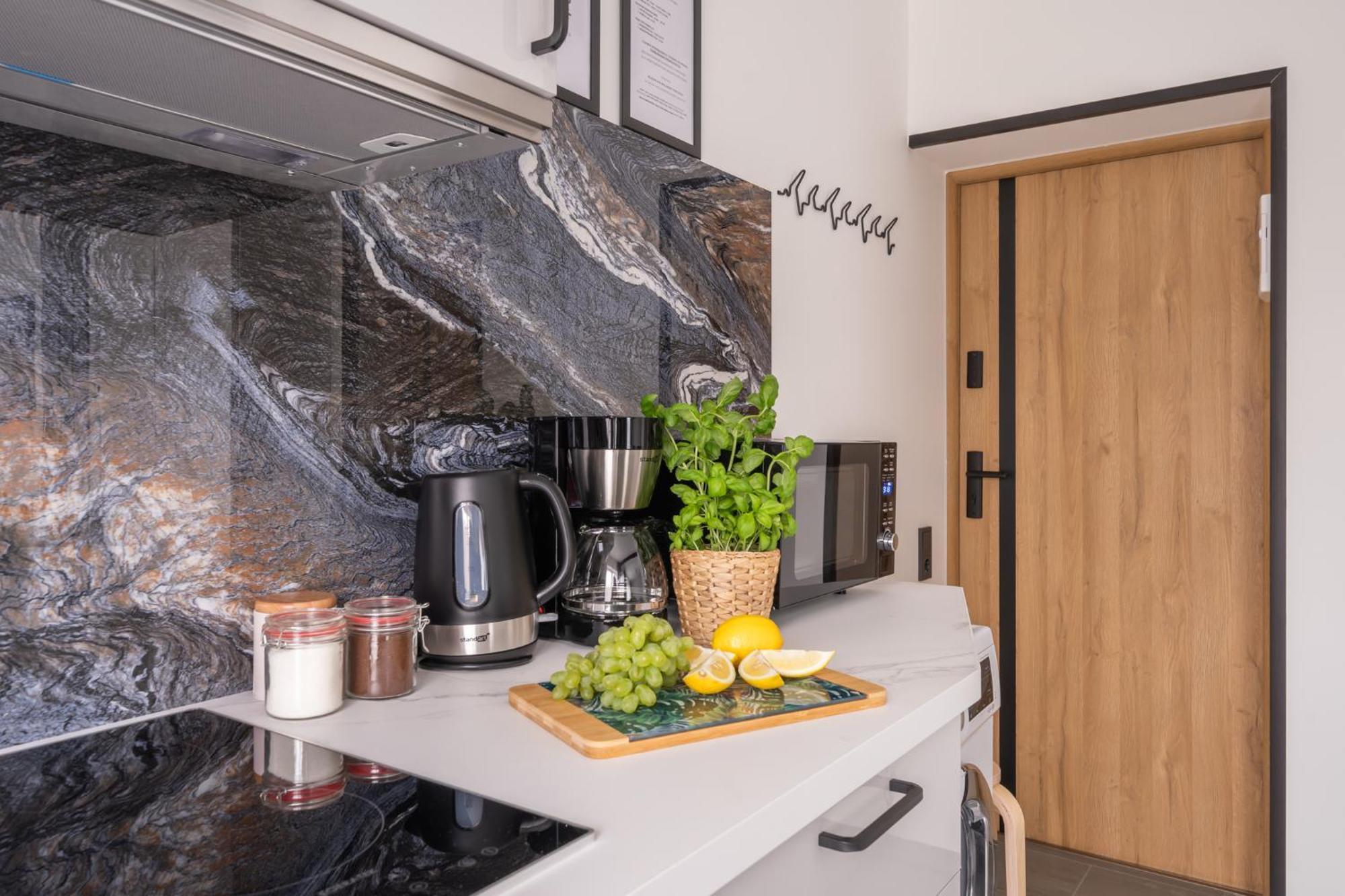Green Garden & Private Parking Apartments With Playground Riga Eksteriør bilde
